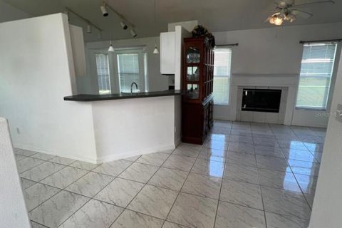 Casa en venta en Saint Cloud, Florida, 3 dormitorios, 110.46 m2 № 1340927 - foto 4