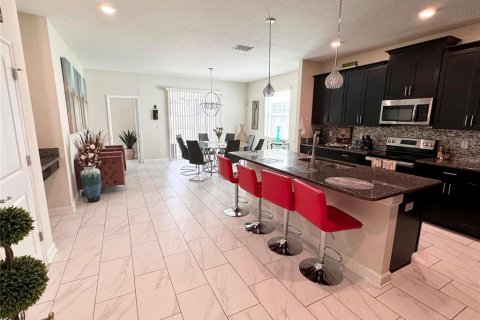 House in STOREY LAKE in Kissimmee, Florida 6 bedrooms, 305.74 sq.m. № 1280282 - photo 3