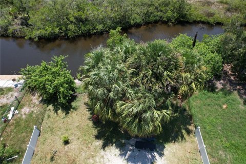 Terreno en venta en New Port Richey, Florida № 1337807 - foto 2