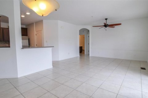 Townhouse in Saint Cloud, Florida 2 bedrooms, 118.26 sq.m. № 1337881 - photo 3