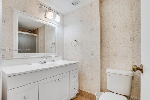 Condo in Aventura, Florida, 2 bedrooms  № 1318859 - photo 19