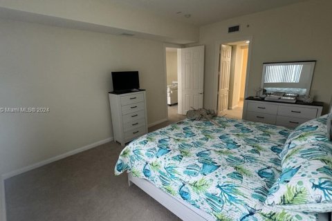 Condo in St. Lucie, Florida, 2 bedrooms  № 1221852 - photo 14