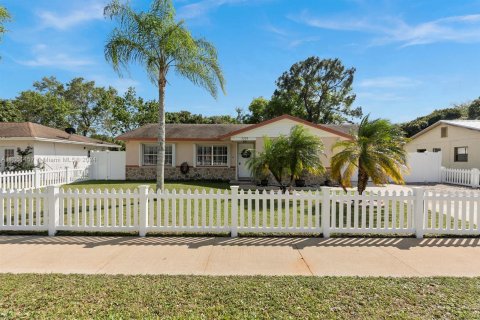 Villa ou maison à vendre à St. Lucie, Floride: 3 chambres, 101.82 m2 № 1333641 - photo 3