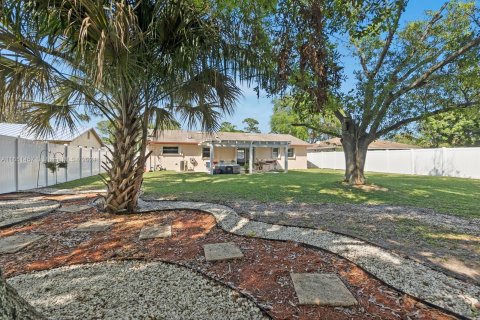 Villa ou maison à vendre à St. Lucie, Floride: 3 chambres, 101.82 m2 № 1333641 - photo 5