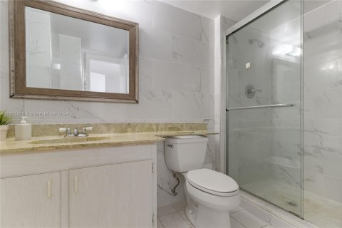 Купить кондоминиум в Авентура, Флорида 2 спальни, 92.34м2, № 1333481 - фото 17