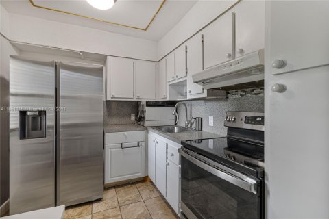 Купить кондоминиум в Авентура, Флорида 2 спальни, 92.34м2, № 1333481 - фото 7