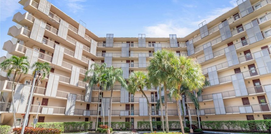 Condo à Aventura, Floride, 2 chambres  № 1333481