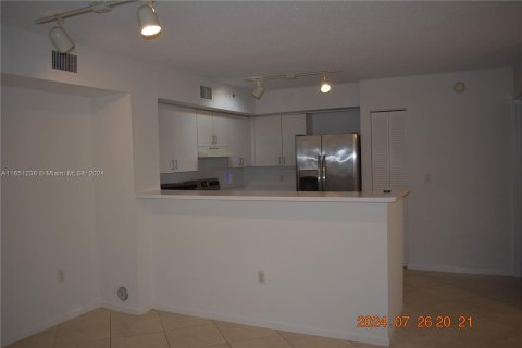 Copropriété à vendre à Coconut Creek, Floride: 2 chambres, 89.84 m2 № 1333638 - photo 4