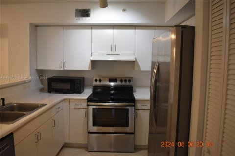 Condo in Coconut Creek, Florida, 2 bedrooms  № 1333638 - photo 6