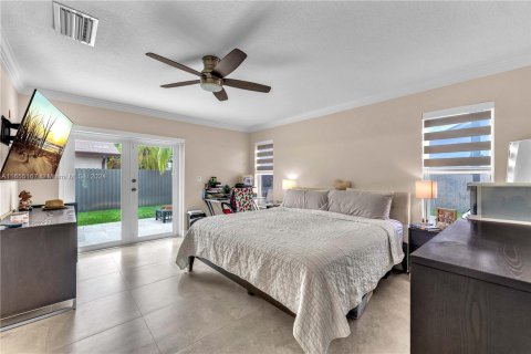 Casa en venta en Miami, Florida, 3 dormitorios, 158.21 m2 № 1352098 - foto 22