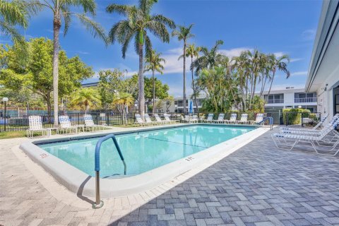 Copropriété à vendre à Fort Lauderdale, Floride: 2 chambres, 111.48 m2 № 1188746 - photo 16