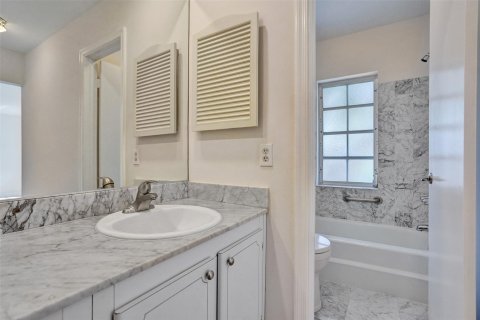 Copropriété à vendre à Fort Lauderdale, Floride: 2 chambres, 111.48 m2 № 1188746 - photo 27