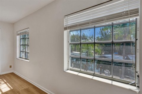 Copropriété à vendre à Fort Lauderdale, Floride: 2 chambres, 111.48 m2 № 1188746 - photo 2