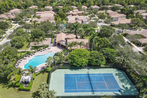 House in Jupiter, Florida 5 bedrooms, 228.82 sq.m. № 1188736 - photo 30