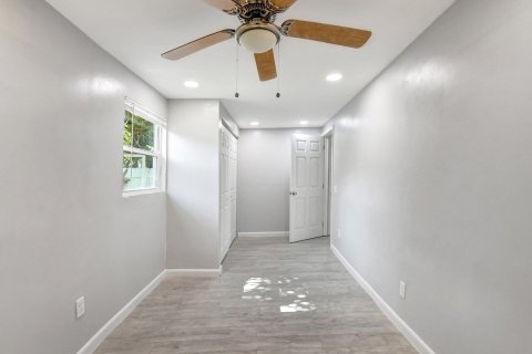 Casa en venta en Delray Beach, Florida, 5 dormitorios, 175.4 m2 № 1188738 - foto 25