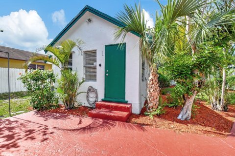 Casa en venta en Delray Beach, Florida, 5 dormitorios, 175.4 m2 № 1188738 - foto 14
