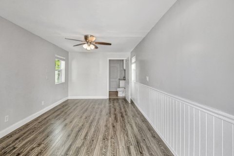 Casa en venta en Delray Beach, Florida, 5 dormitorios, 175.4 m2 № 1188738 - foto 16