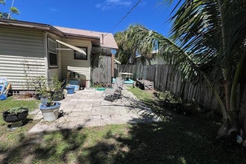 House in Lake Worth, Florida 3 bedrooms, 103.31 sq.m. № 1238761 - photo 8