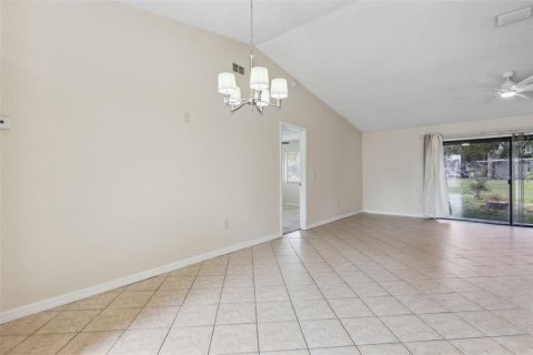 Townhouse in Orlando, Florida 2 bedrooms, 110.37 sq.m. № 1337166 - photo 9