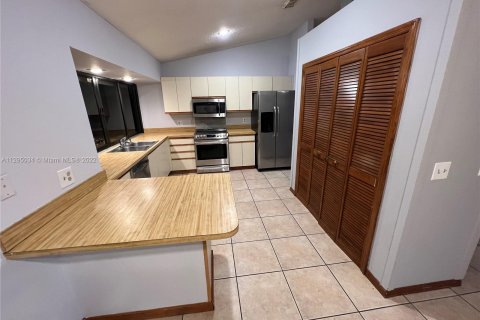 Casa en venta en Port St. Lucie, Florida, 3 dormitorios, 142.7 m2 № 873622 - foto 6