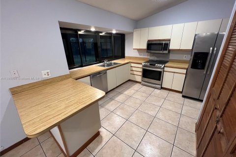 Casa en venta en Port St. Lucie, Florida, 3 dormitorios, 142.7 m2 № 873622 - foto 5