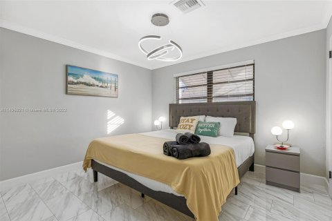 Villa ou maison à vendre à Fort Lauderdale, Floride: 4 chambres, 184.32 m2 № 873579 - photo 25