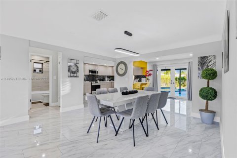 Villa ou maison à vendre à Fort Lauderdale, Floride: 4 chambres, 184.32 m2 № 873579 - photo 6