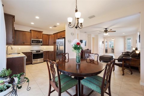 Villa ou maison à vendre à Ocala, Floride: 2 chambres, 129.32 m2 № 541606 - photo 7