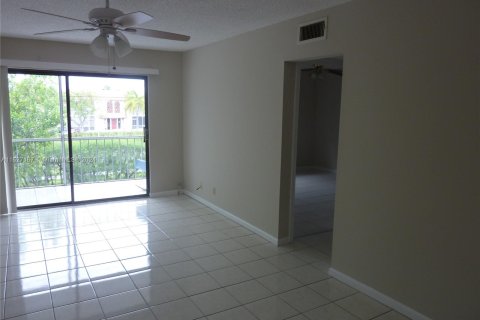 Copropriété à vendre à Pompano Beach, Floride: 1 chambre, 61.97 m2 № 1281309 - photo 8