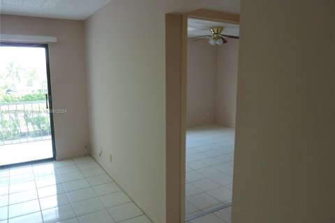 Copropriété à vendre à Pompano Beach, Floride: 1 chambre, 61.97 m2 № 1281309 - photo 12