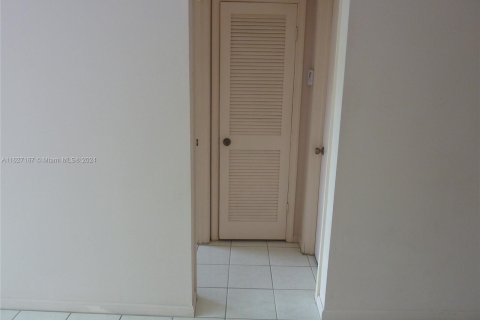 Copropriété à vendre à Pompano Beach, Floride: 1 chambre, 61.97 m2 № 1281309 - photo 14