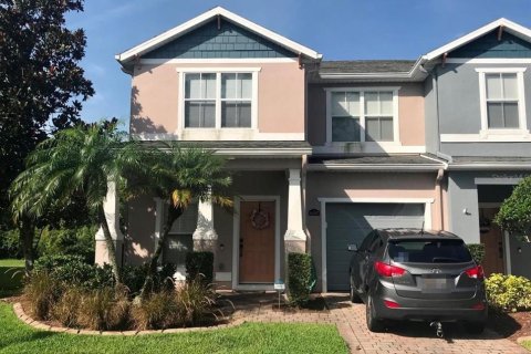 Adosado en venta en Orlando, Florida, 5 dormitorios, 182.46 m2 № 1361547 - foto 1