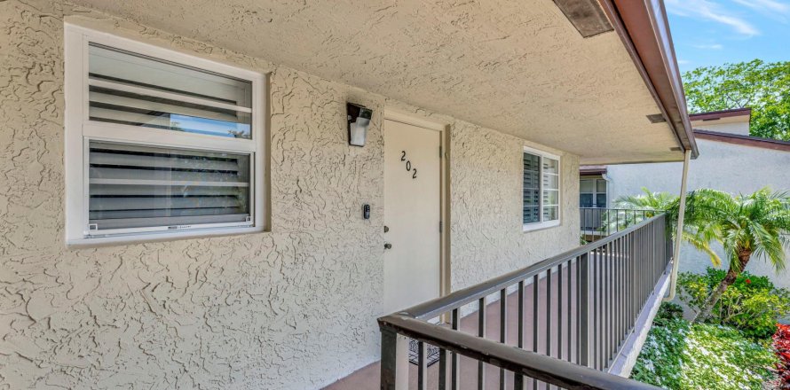 Condo in Tamarac, Florida, 2 bedrooms  № 1207495