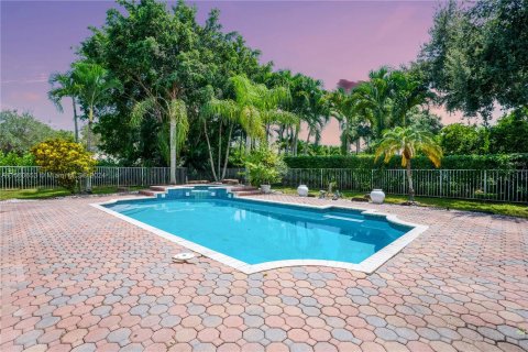 Villa ou maison à vendre à Coral Springs, Floride: 5 chambres № 1095035 - photo 23