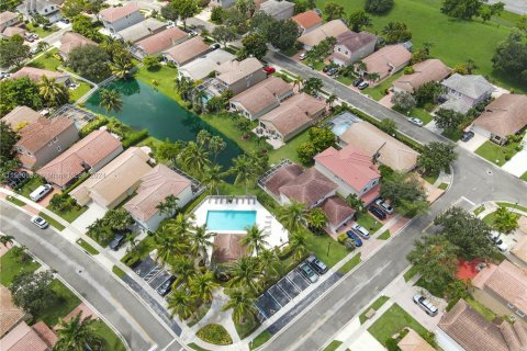 Villa ou maison à vendre à Coral Springs, Floride: 5 chambres № 1095035 - photo 27