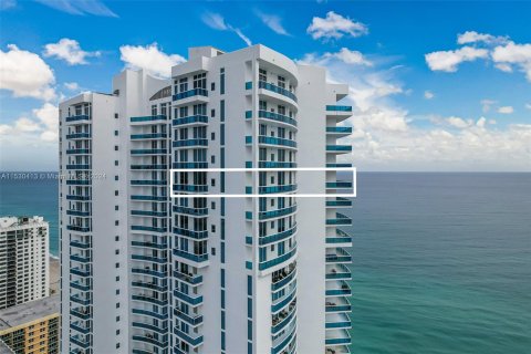 Condominio en venta en Hollywood, Florida, 5 dormitorios, 472.5 m2 № 1000157 - foto 5