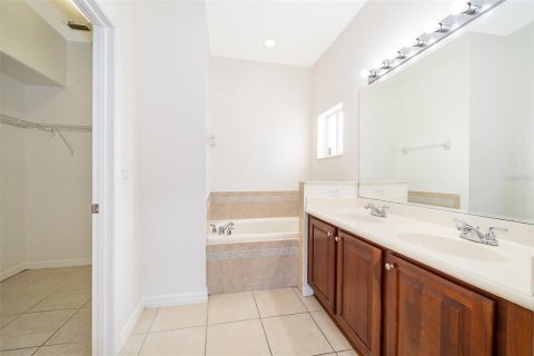 Casa en venta en Orlando, Florida, 4 dormitorios, 172.98 m2 № 1426987 - foto 14