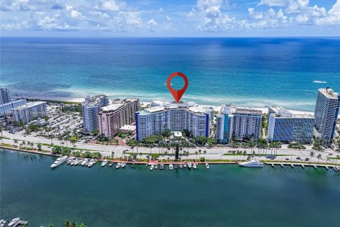 Copropriété à vendre à Miami Beach, Floride: 2 chambres, 96.62 m2 № 1306099 - photo 19