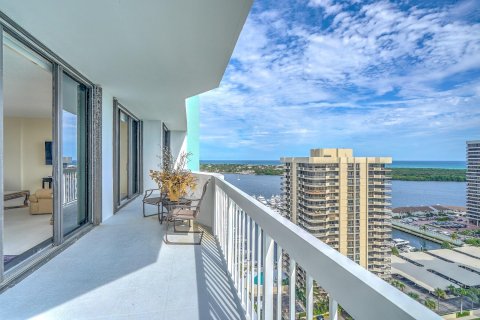 Condominio en venta en North Palm Beach, Florida, 3 dormitorios, 230.21 m2 № 862559 - foto 26