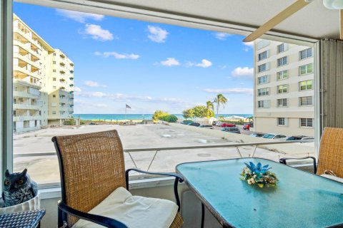 Condo in Lauderdale-by-the-Sea, Florida, 2 bedrooms  № 862555 - photo 10
