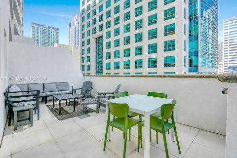 Condominio en venta en Miami, Florida, 3 dormitorios, 114.46 m2 № 972553 - foto 4