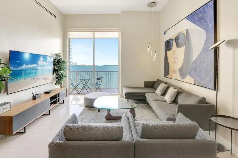 Condo in Miami, Florida, 3 bedrooms  № 972553 - photo 9