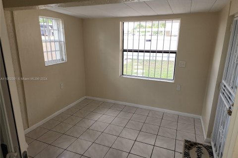 Townhouse in Miami Gardens, Florida 2 bedrooms, 103.12 sq.m. № 1167875 - photo 30