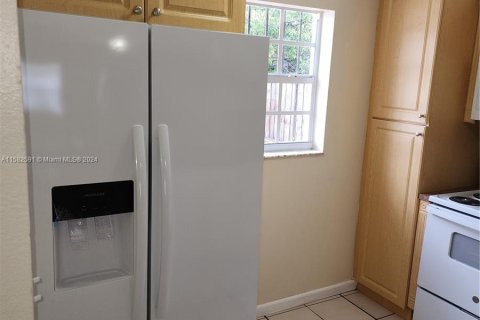 Townhouse in Miami Gardens, Florida 2 bedrooms, 103.12 sq.m. № 1167875 - photo 6