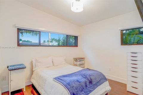 Casa en venta en North Miami, Florida, 4 dormitorios, 204.94 m2 № 830093 - foto 24
