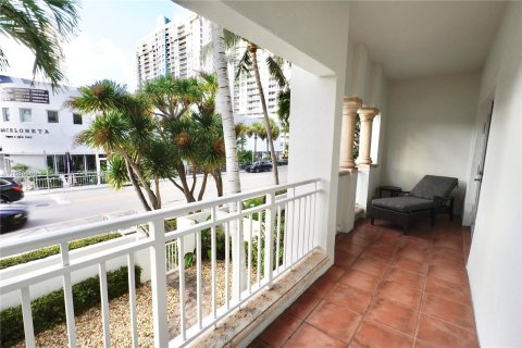 Condo in Miami Beach, Florida, 3 bedrooms  № 1427297 - photo 18