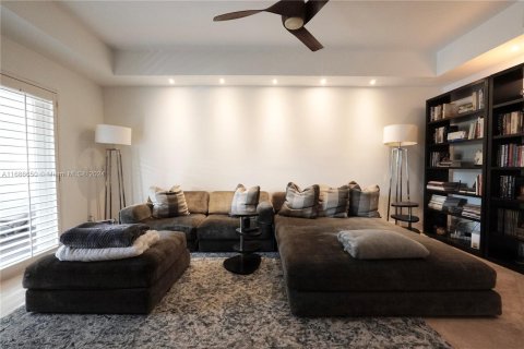 Condo in Miami Beach, Florida, 3 bedrooms  № 1427297 - photo 7