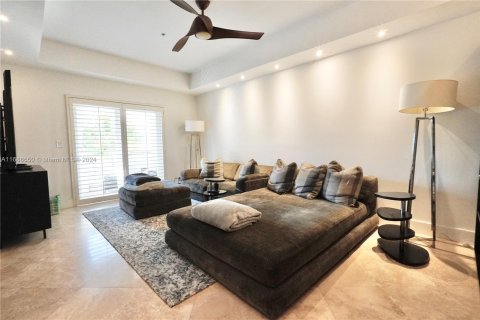 Condo in Miami Beach, Florida, 3 bedrooms  № 1427297 - photo 6