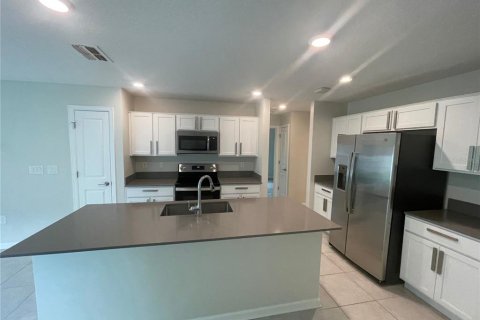 Casa en alquiler en Kissimmee, Florida, 3 dormitorios, 133.04 m2 № 1344029 - foto 11