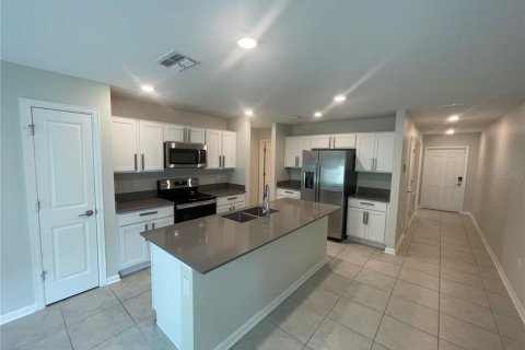 Casa en alquiler en Kissimmee, Florida, 3 dormitorios, 133.04 m2 № 1344029 - foto 12